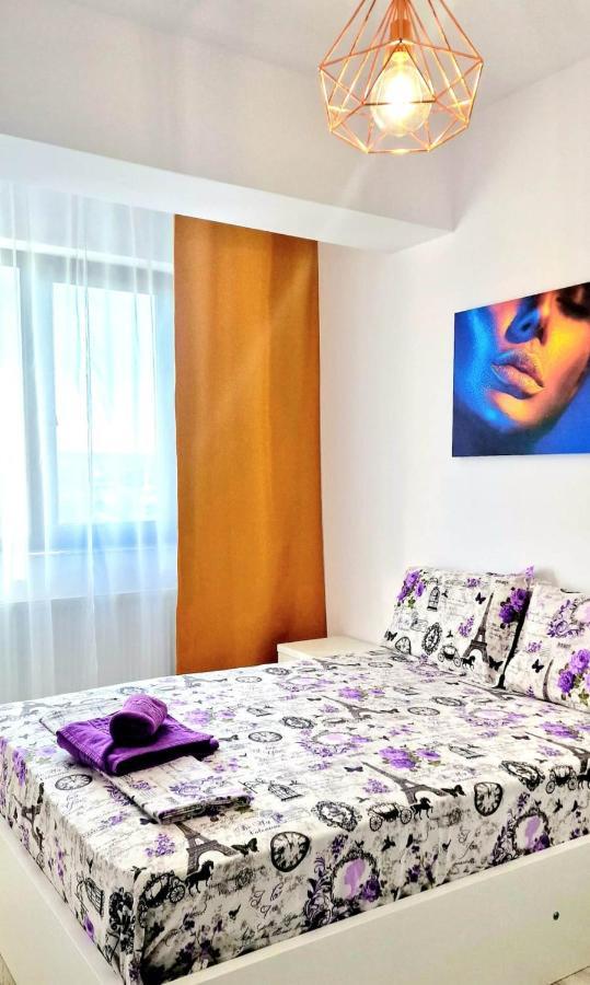 Evelyn Modern Apartment Near Palas Яссы Экстерьер фото