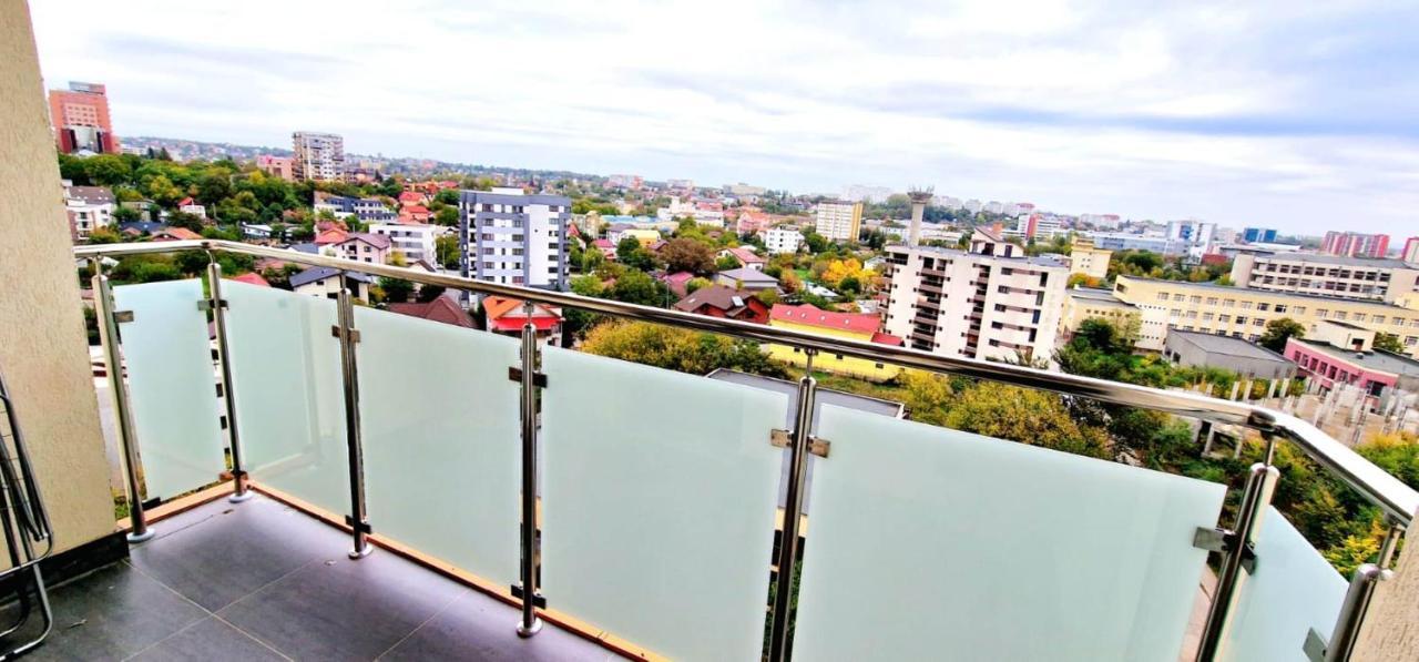 Evelyn Modern Apartment Near Palas Яссы Экстерьер фото